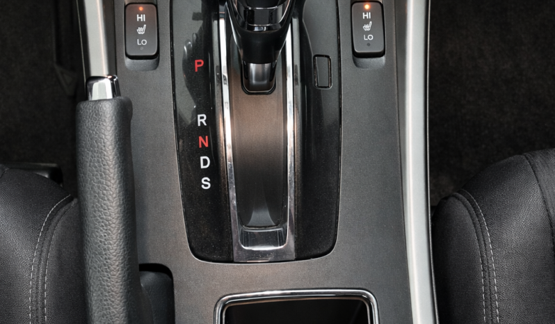 
								HONDA Accord SPORT 2013 full									