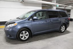 Toyota Sienne SE 2017