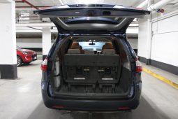 
										Toyota Sienne SE 2017 full									