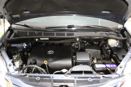 
										Toyota Sienne SE 2017 full									