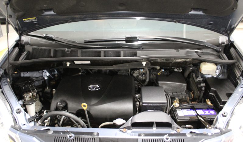 
								Toyota Sienne SE 2017 full									